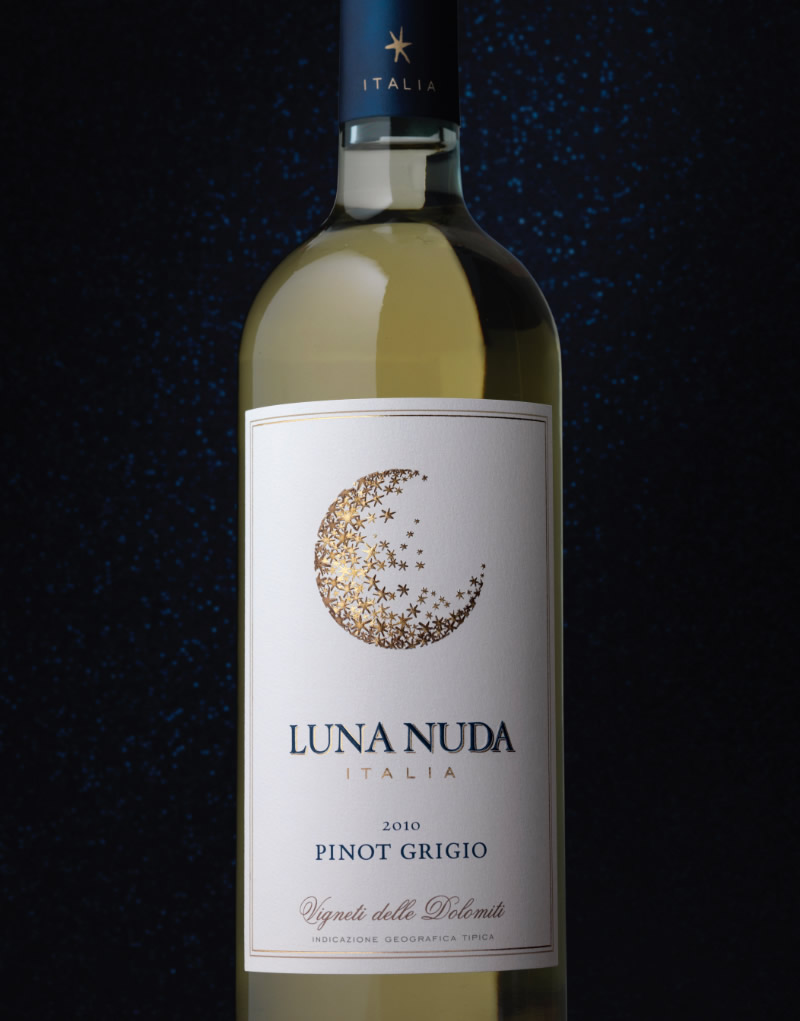 Luna Nuda Wine Packaging Design & Logo