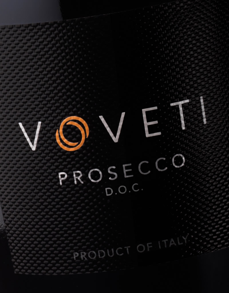 Voveti Wine Packaging Design & Logo Label Detail