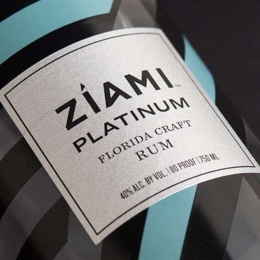 Zíami Platinum Rum Label Design Detail