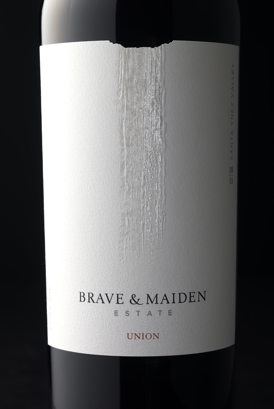 Brave & Maiden Estate Union Wine Packaging Design & Logo