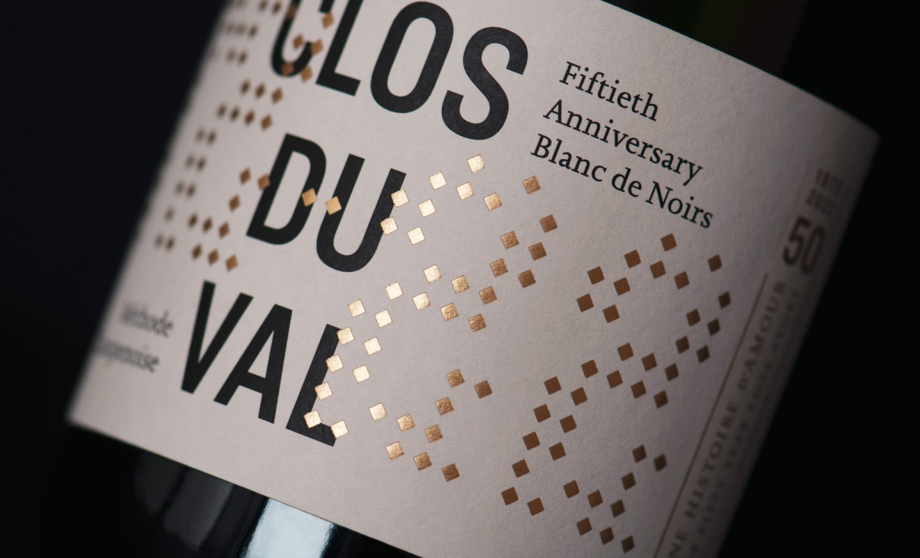 Clos du Val 50th Anniversary Sparkling Wine Wordmark Label Design Detail