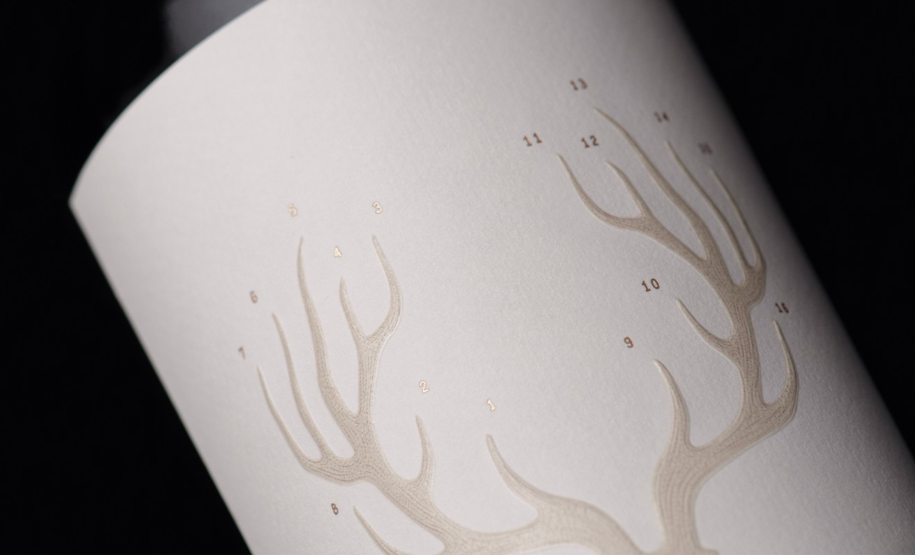 Stags Leap Winegrowers Wine Packaging Design Antler Detail Label NEW