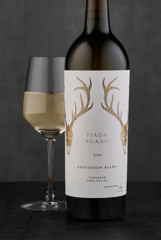 Fiadh Ruadh Sauvignon Blanc Wine Packaging Design & Logo